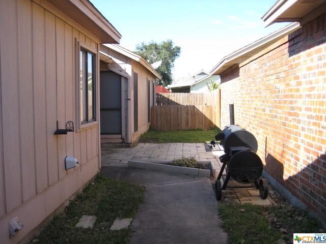 104 Marimba Court - Photo 1