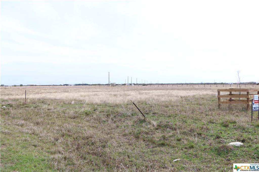 586 Shin Oak - Photo 1