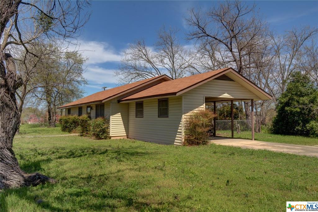 650 Bluebonnet Avenue - Photo 1