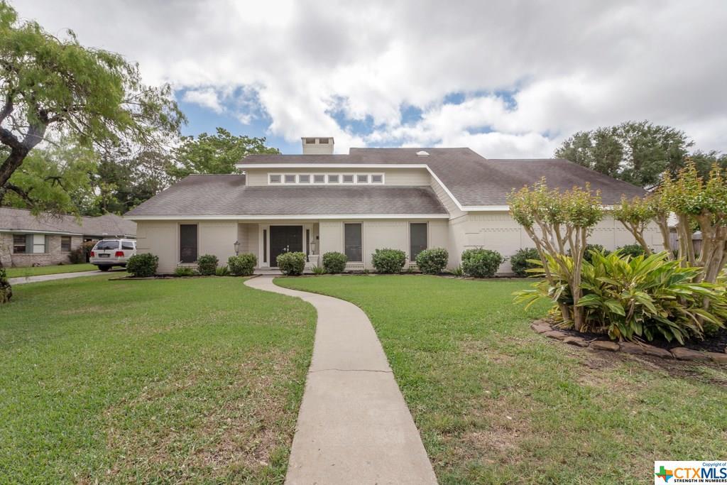 109 Creekside Drive - Photo 1