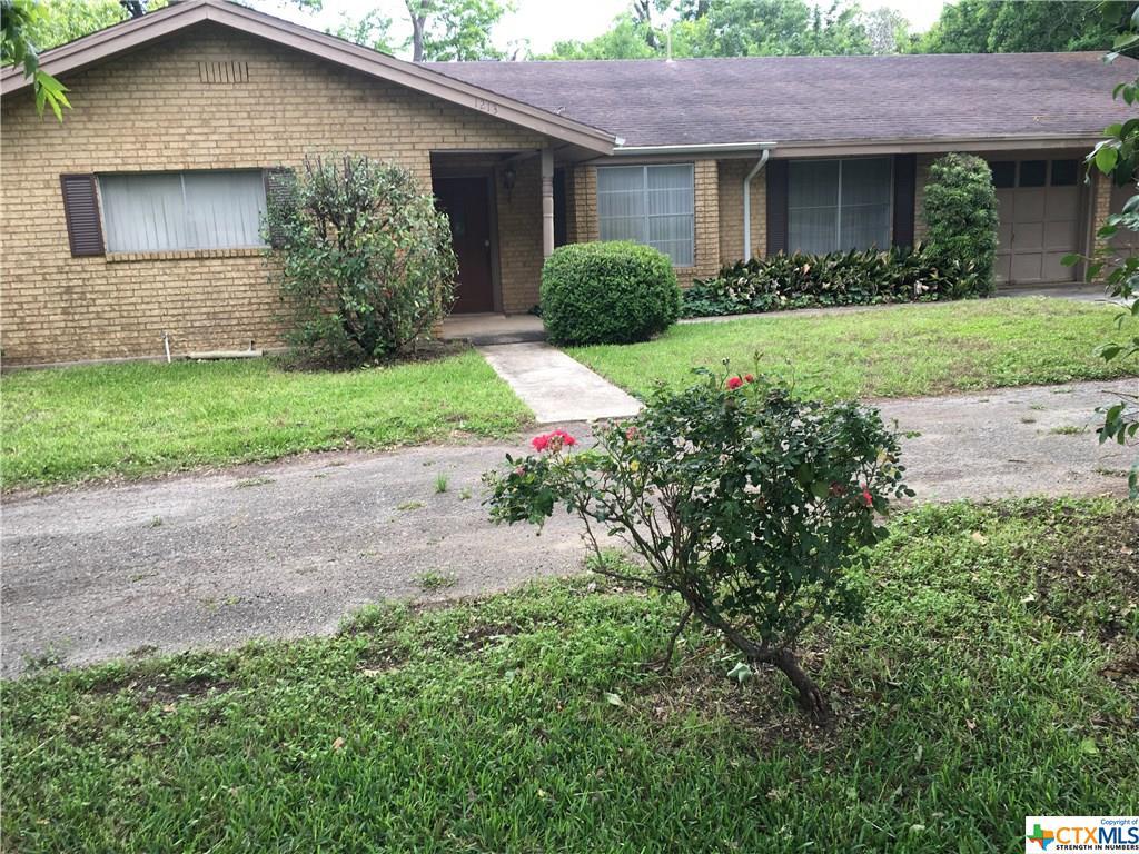 1213 Court Street - Photo 1