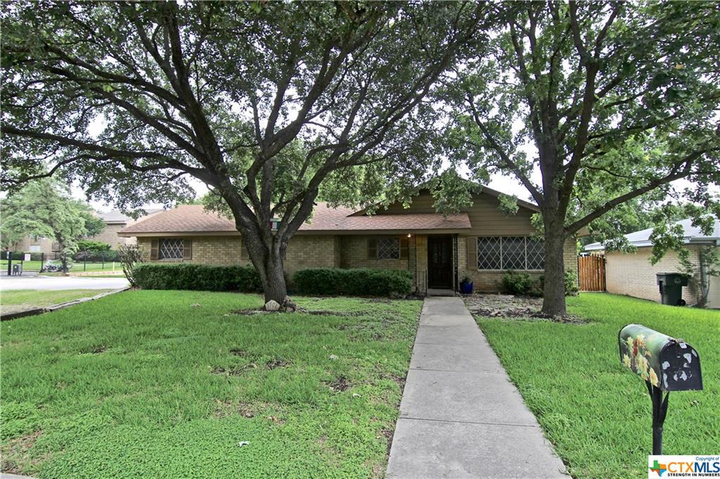 3701 Sherwood Lane - Photo 1