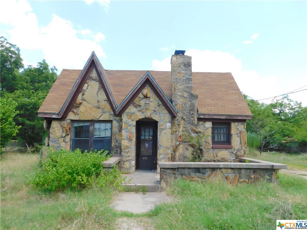 409 6th Street - Photo 1