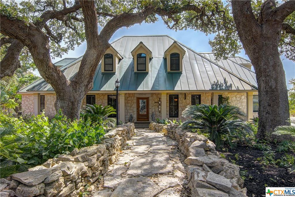 677 Anns Way - Photo 1