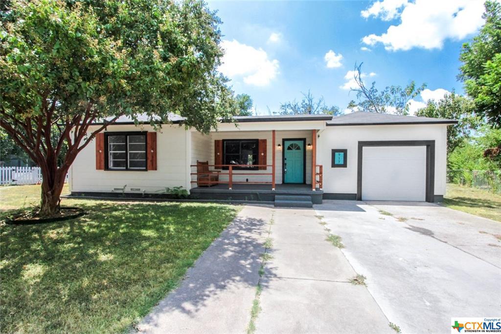 917 Crockett Court - Photo 1