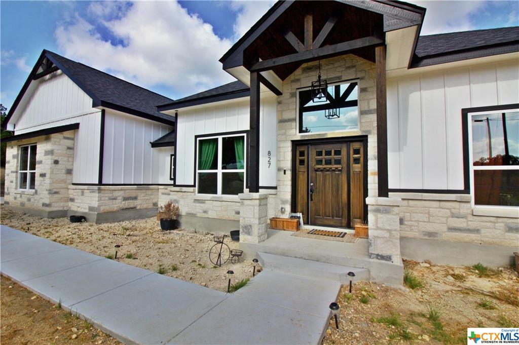 827 Guadalupe Drive - Photo 1