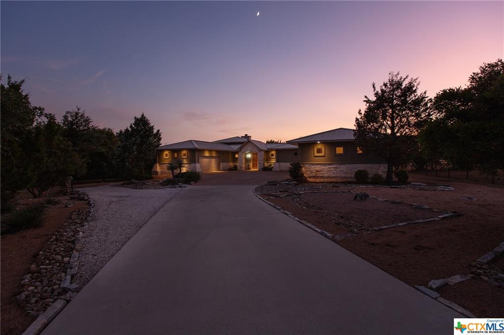 609 Lake Side Cove - Photo 1