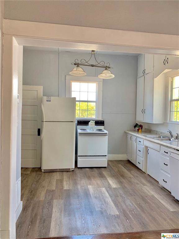 512 14th Street - Photo 1
