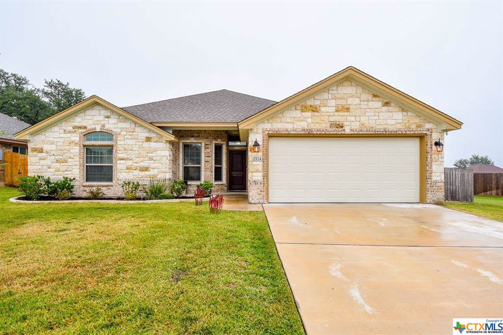 2924 Presidio Circle - Photo 1