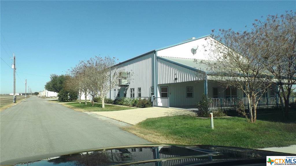 551 Beechcraft Lane - Photo 1