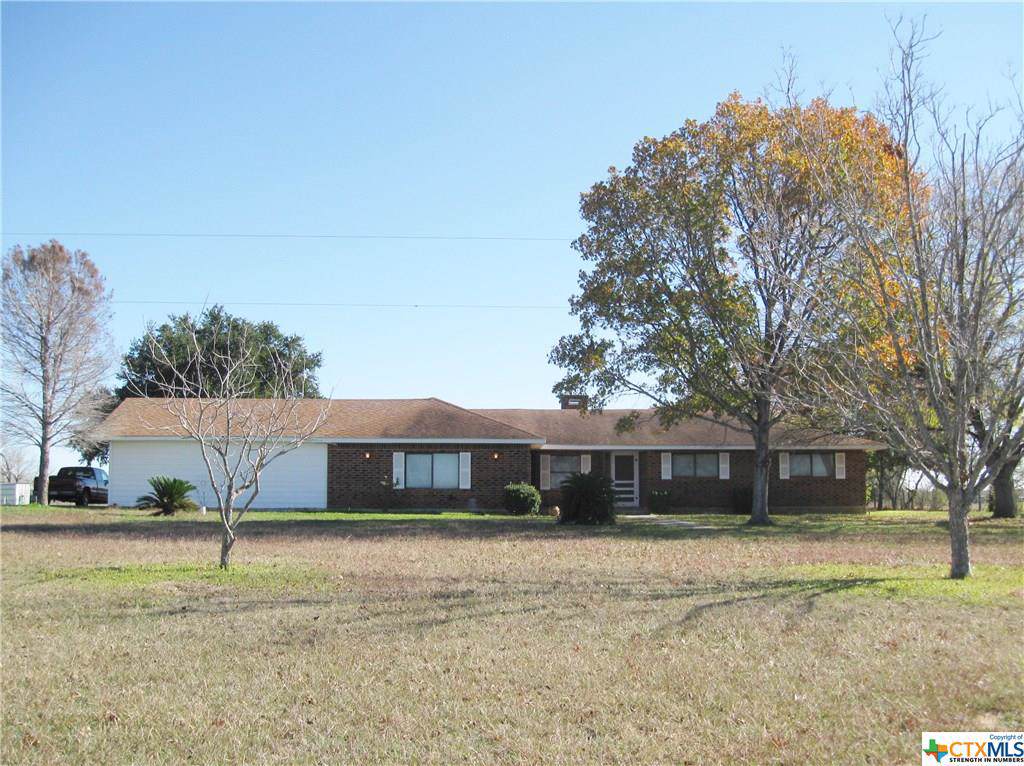 555 Fm 477 - Photo 1