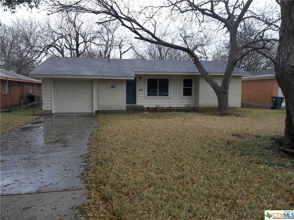1813 19th Street - Photo 1