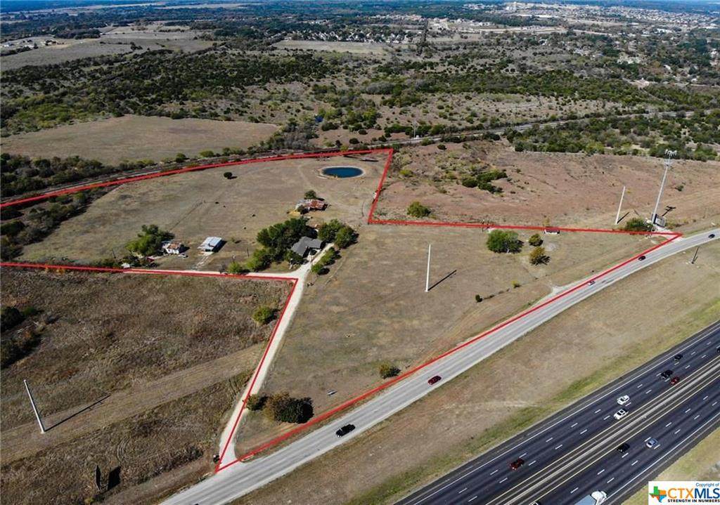 000 County Rd 208/Ih 35 - Photo 1
