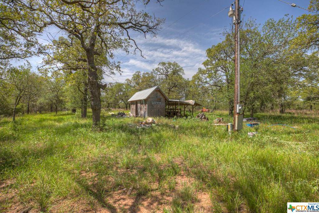 1221 Shawnee Lane - Photo 1