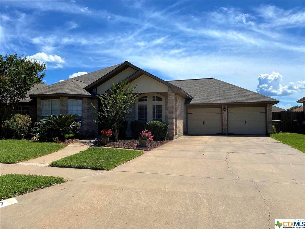 107 Crosswind Drive - Photo 1