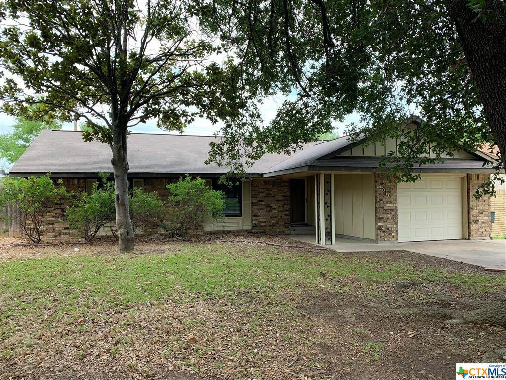 2010 Mardean Lane - Photo 1