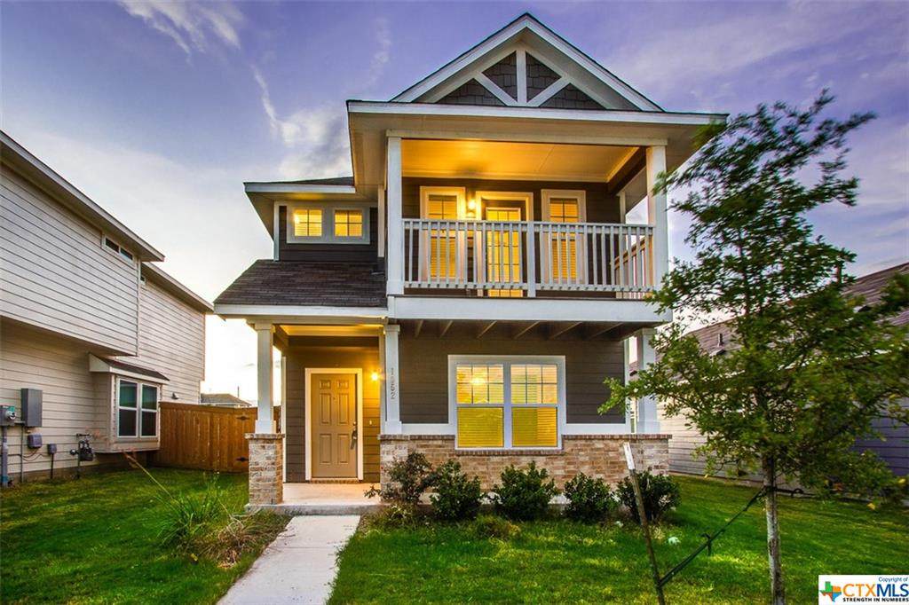 1052 Esplanade Parkway - Photo 1