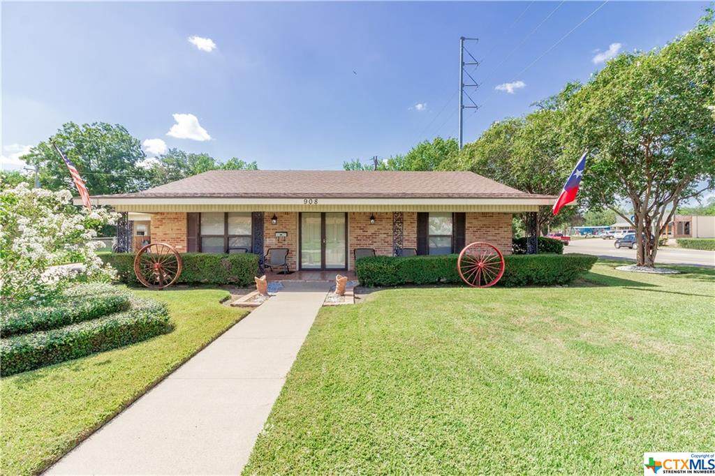 908 Gardenia Lane - Photo 1
