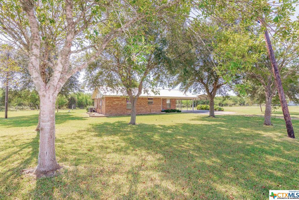 329 Davies Road - Photo 1