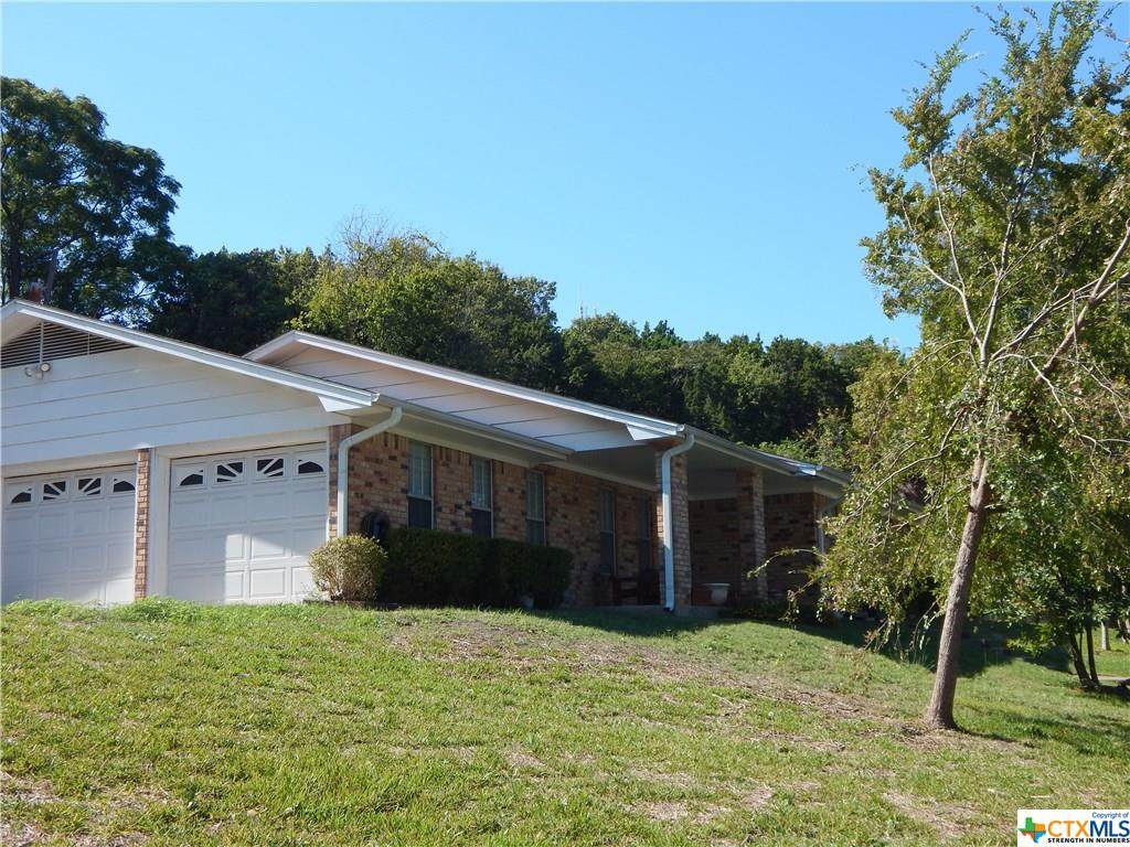 901 Cliffside Drive - Photo 1