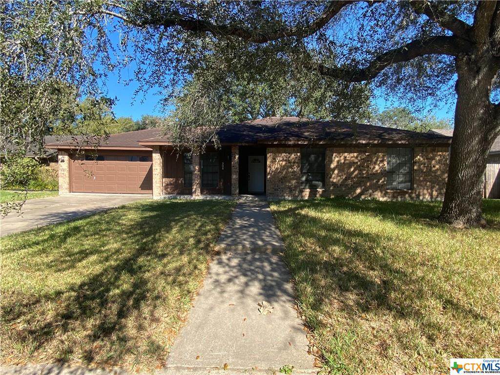 308 Teakwood Drive - Photo 1