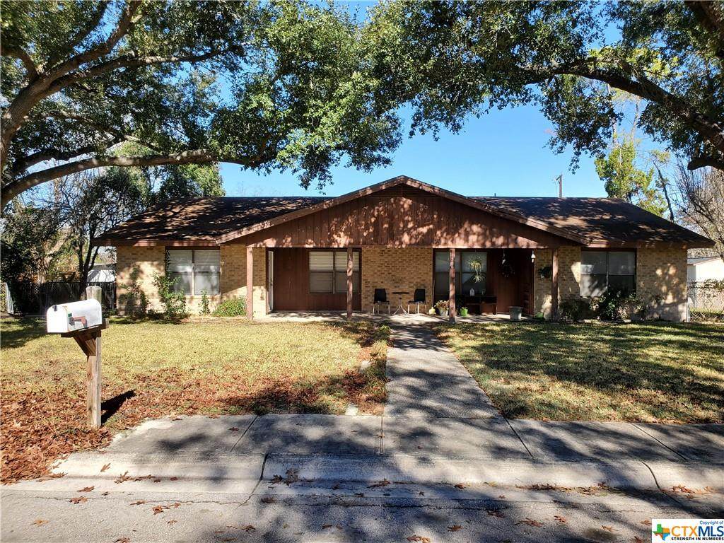 1304 Canary Lane - Photo 1