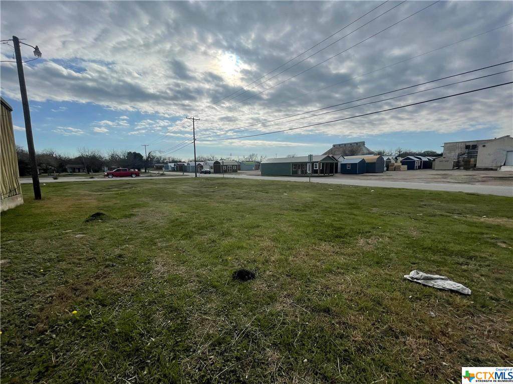 802 French Avenue - Photo 1