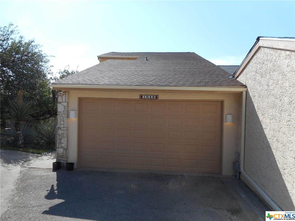 1048 Parkview Drive - Photo 1