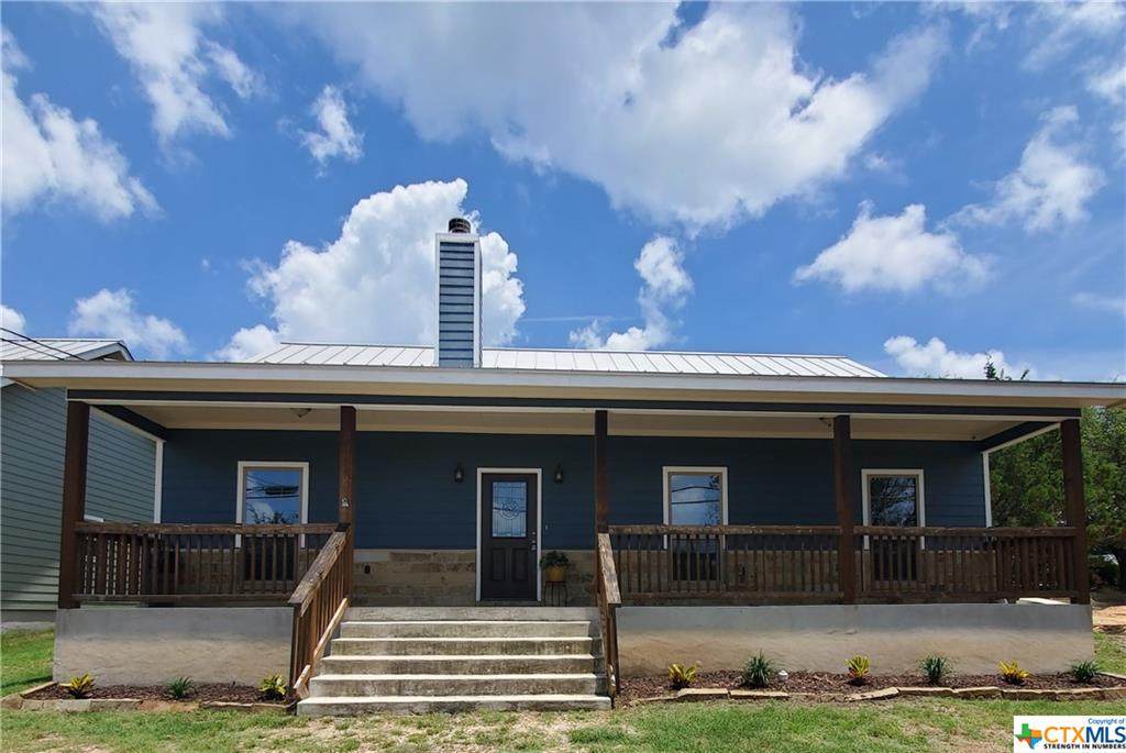1246 Lakeview Drive - Photo 1