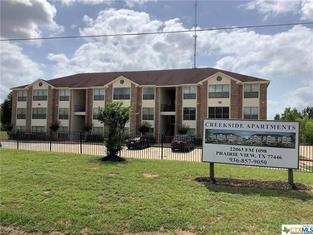 22063 Fm 1098 - Photo 1