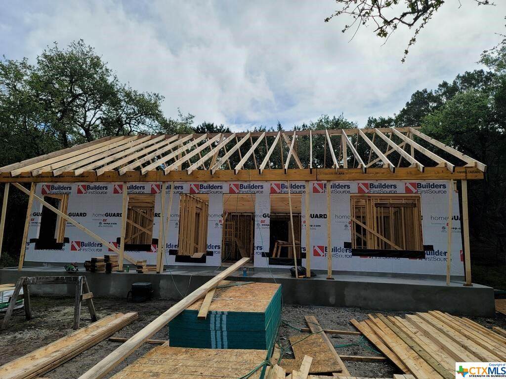 1803 Live Oak Drive - Photo 1