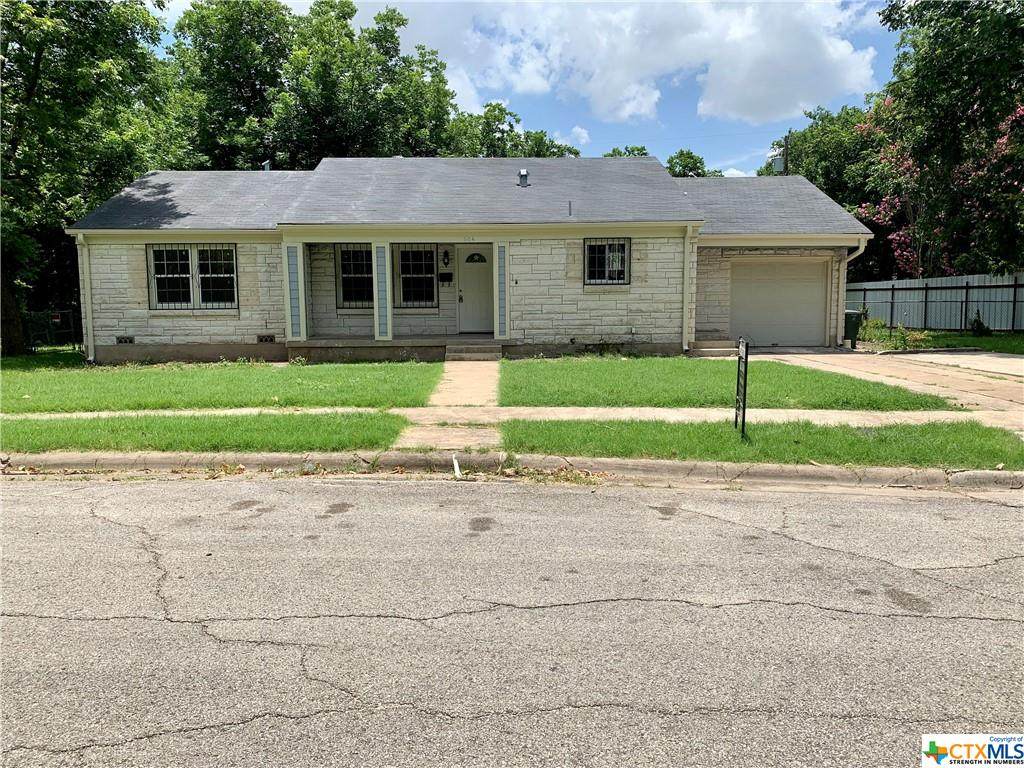 604 Nolan Avenue - Photo 1