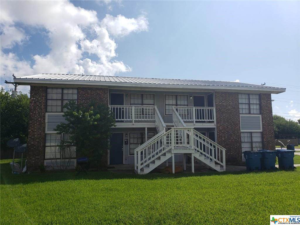 1601 Meadowview Drive - Photo 1