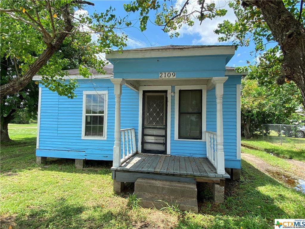 2109 Laurent Street - Photo 1