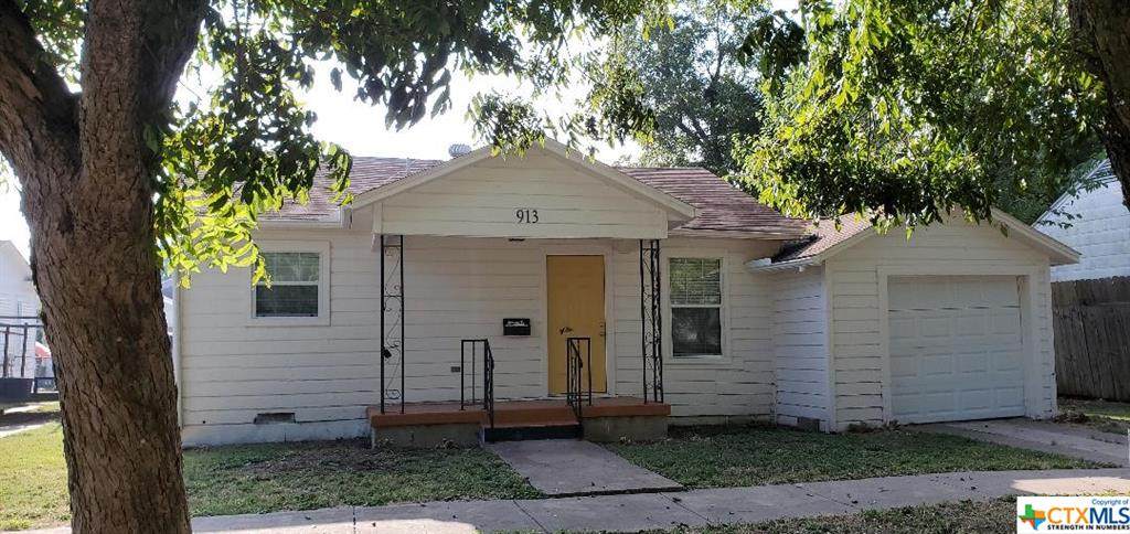 913 13th Street - Photo 1