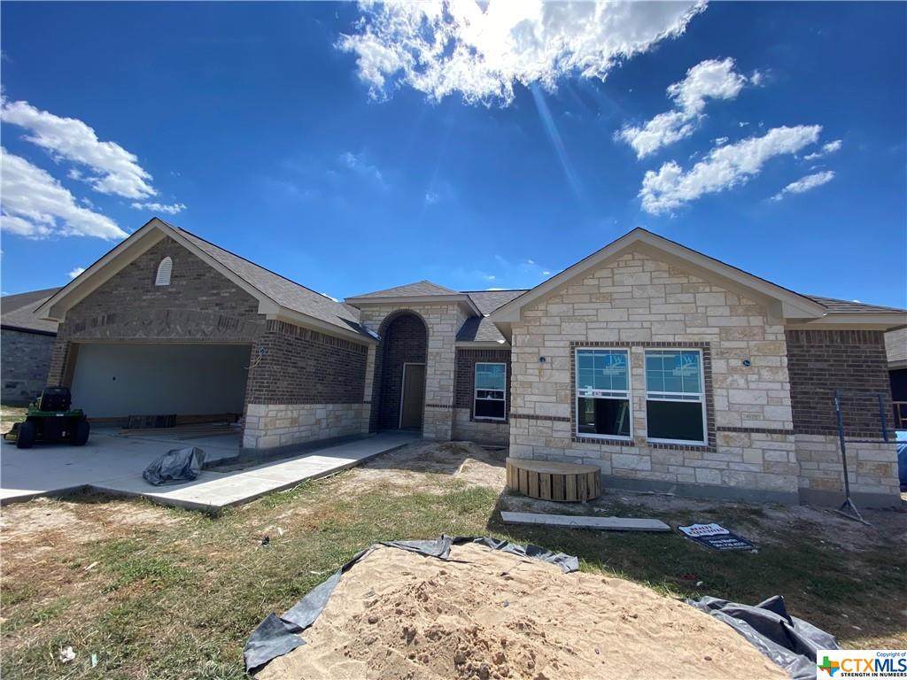 203 Andrea Court - Photo 1