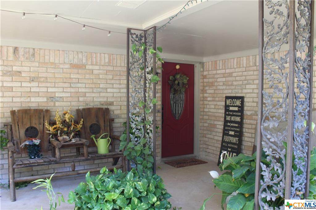 2496 Fm 2095 - Photo 1