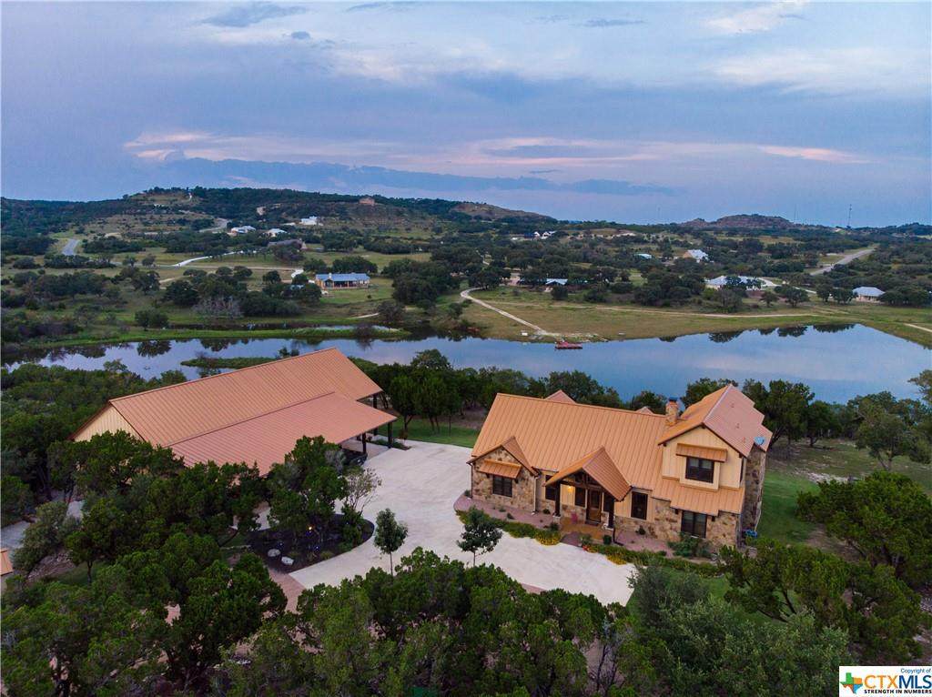 241 Lynx Cove - Photo 1