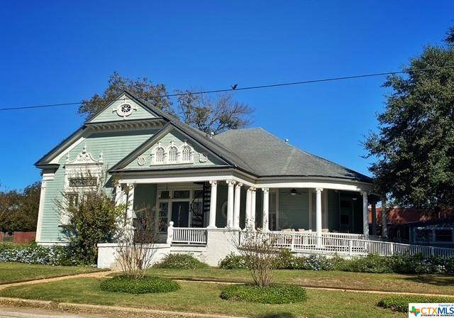206 8th Street - Photo 1