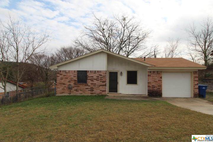 922 19th Street - Photo 1