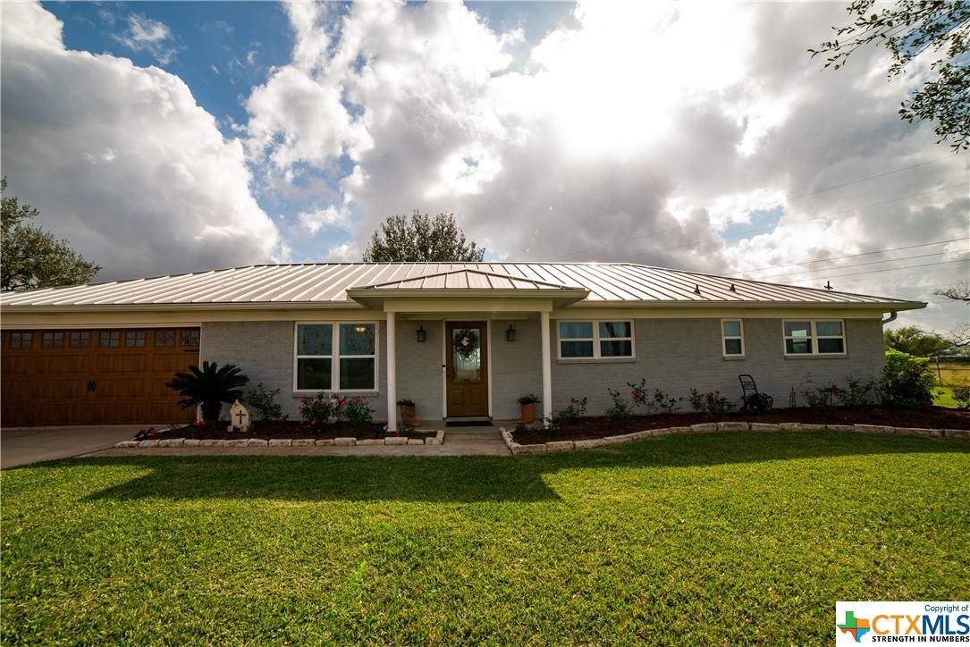 501 Adcock Ranch Road - Photo 1