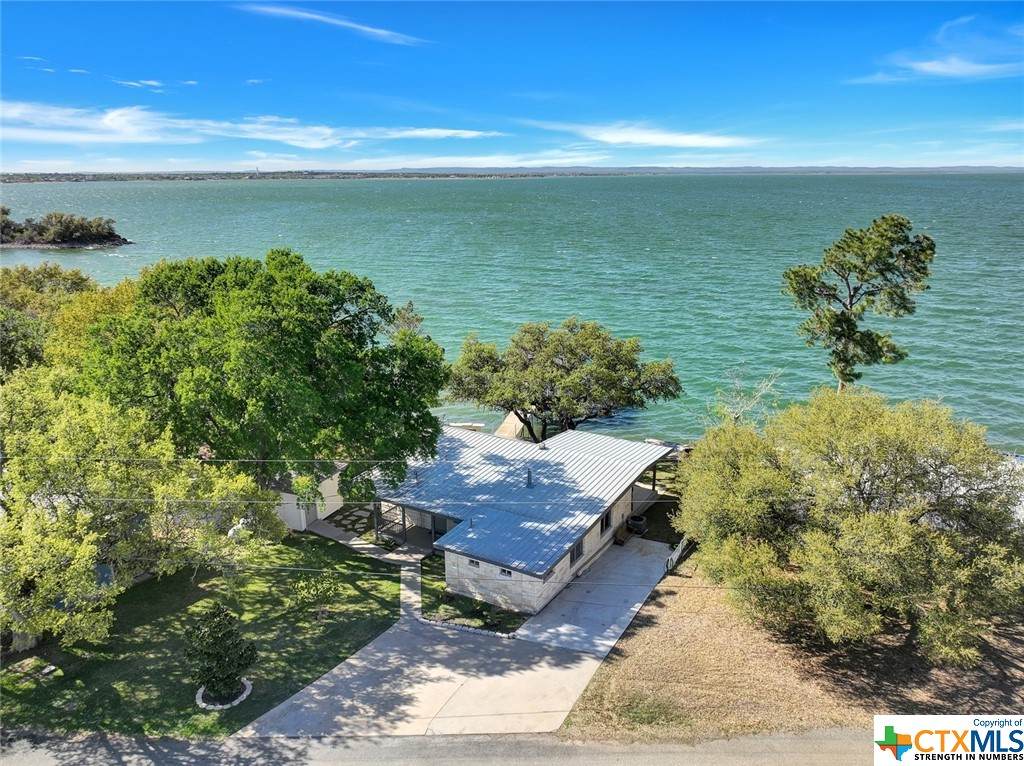 519 Island Lodges Drive - Photo 1