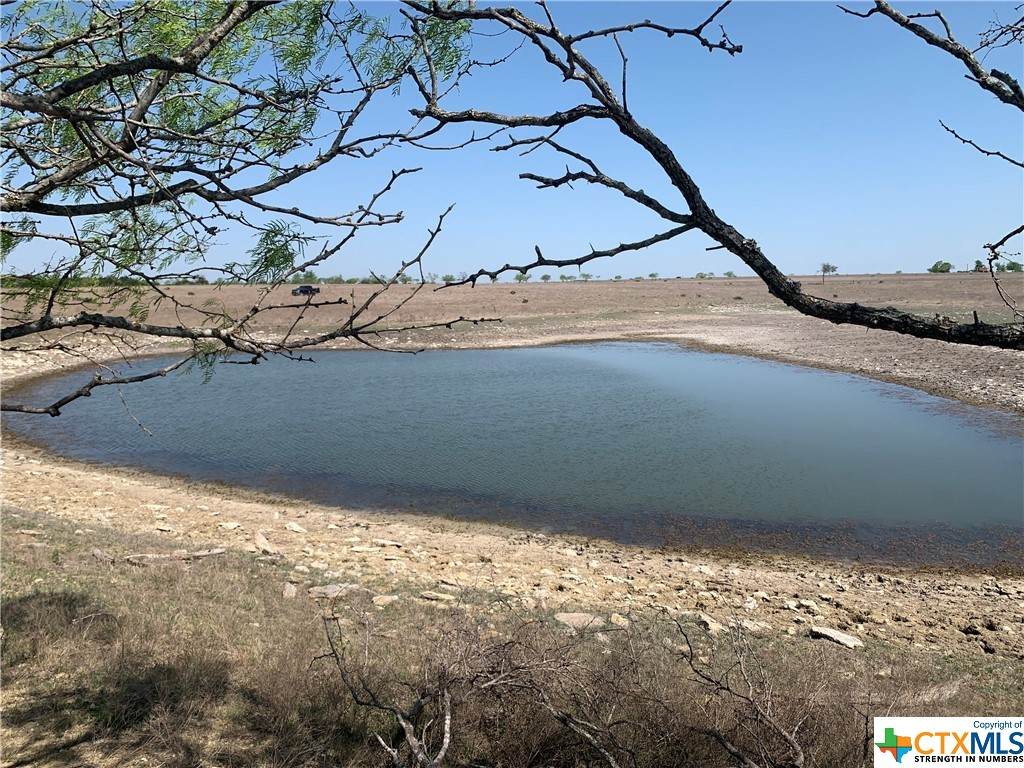 12560 Fm932 - Photo 1