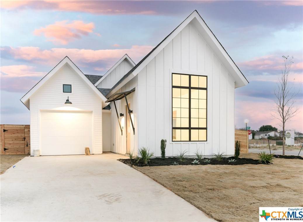 417 Constance Drive - Photo 1