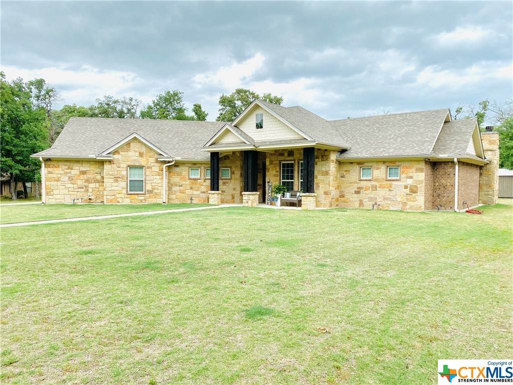 688 Goetz Road - Photo 1