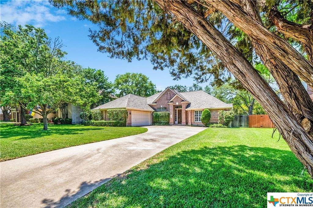 2040 Saint Andrews Drive - Photo 1