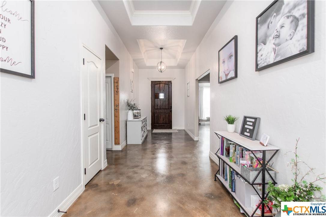 902 Holliday Drive - Photo 1