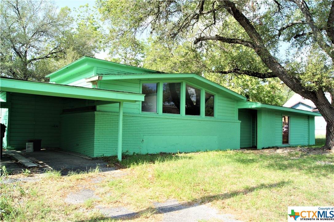 203 Bobkat Street - Photo 1