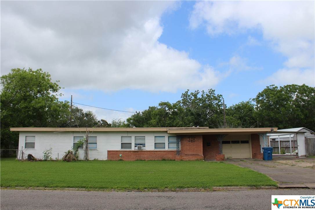 126 Elizabeth Street - Photo 1