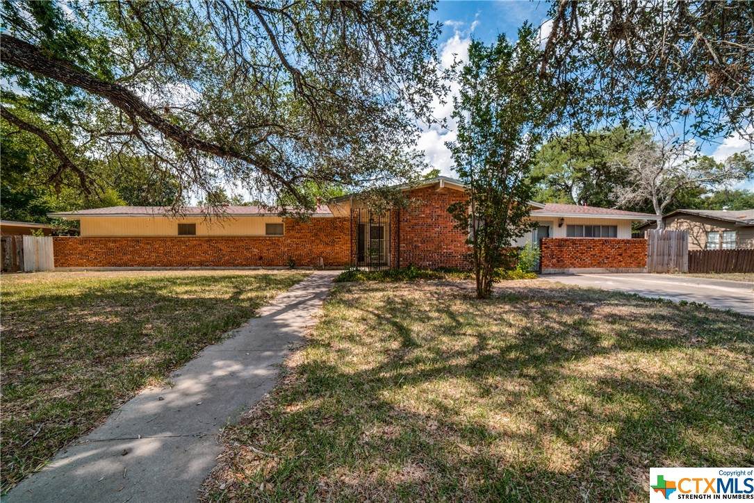 1427 Hummingbird Lane - Photo 1